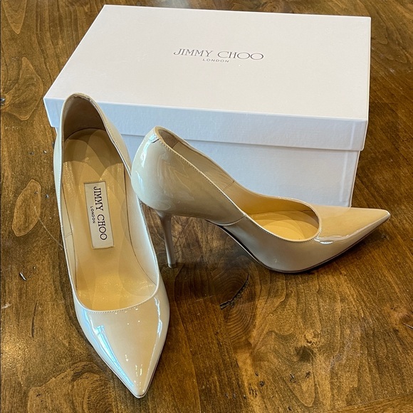 Jimmy Choo Shoes - JIMMY CHOO Abel Nude Patent Leather Pump 36